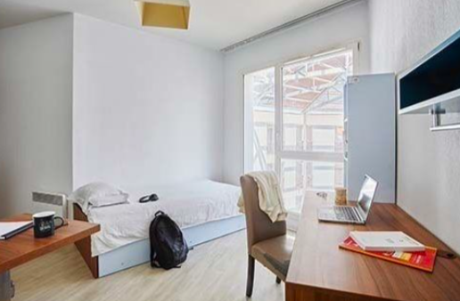 Cuisine Studio 1 Pièce 17 m² , 580 € Charge comprise, Marseille 13001, Quartier 1 er Arrondissement à Marseille