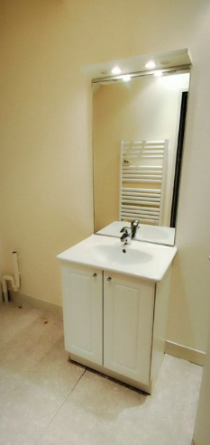 Chambre Appartement 2 Pièces · 40 m², 515 € · Limoges 87000 · Quartier Centre-Hôtel de Ville Emailleurs à Limoges