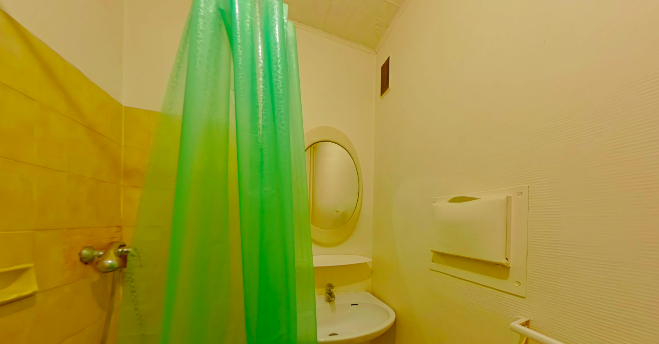 Salle de bain Studio, 1 Pièce · 19 m², 473 €· Lyon 69003 · Quartier Saxe - Gambetta à Lyon