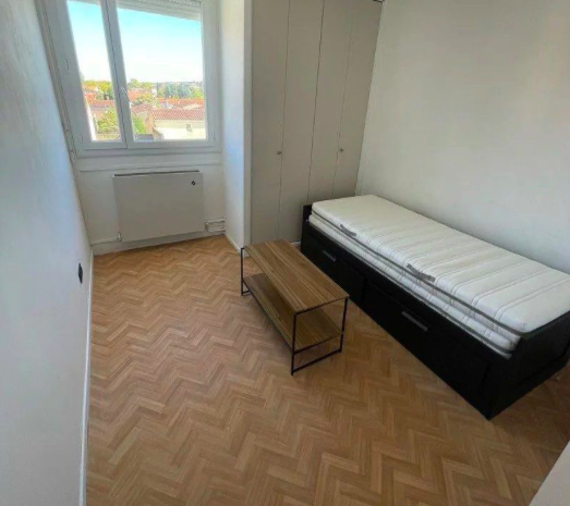 Cuisine Studio, 540 €, 1 Pièce · 17 m² · Toulouse 31000 · Quartier Saint-Sernin à Toulouse