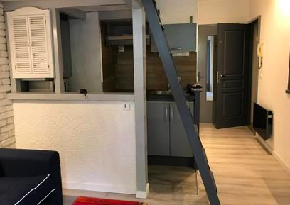 Salle de bain Studio, 598 €, 1 Pièce · 20 m² · Montpellier 34000 · Quartier Les Beaux Arts à Montpellier
