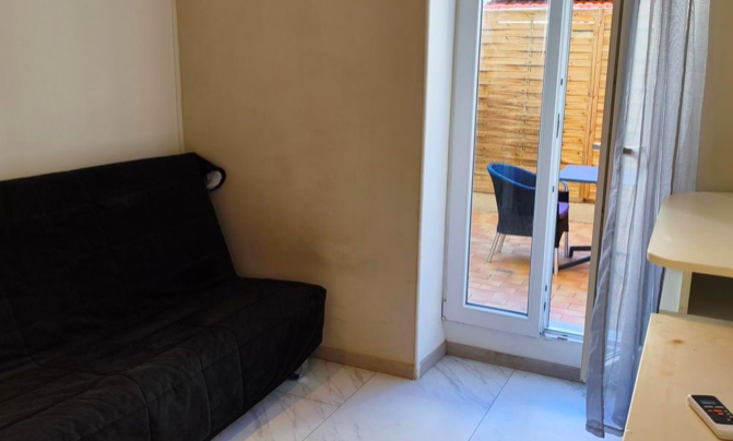 Cuisine Appartement, 695 €, 1 Pièce · 14 m² · Nice 06000 · Quartier Médecin à Nice