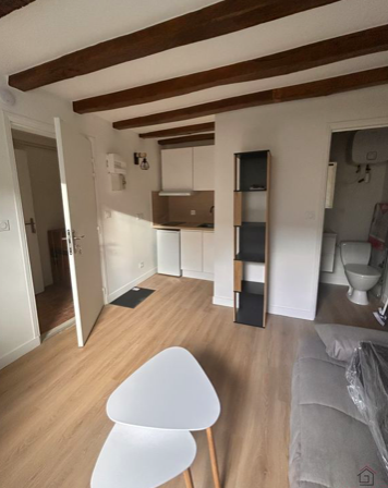 Chambre Studio, 407 €, 1 Pièce · 16 m² · Le Mans 72000 · Quartier Centre à Le Mans