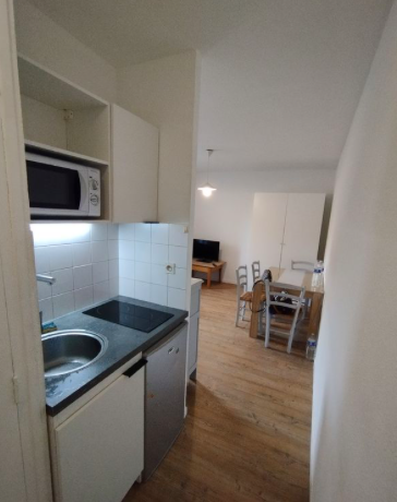 Chambre Studio, 400 €, 1 Pièce · 23 m² · Niort 79000 · Quartier Champclairot - Goise - Champommier à Niort