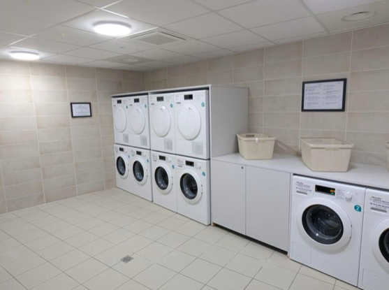 Salle de bain Appartement, 454 €, 1 Pièce · 19 m² · Niort 79000 · Quartier Champclairot - Goise - Champommier à Niort