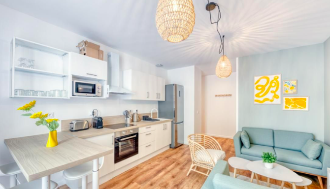 Cuisine Studio, 575 €, 1 Pièce · 10 m²· Nice 06000 · Quartier Libération à Nice