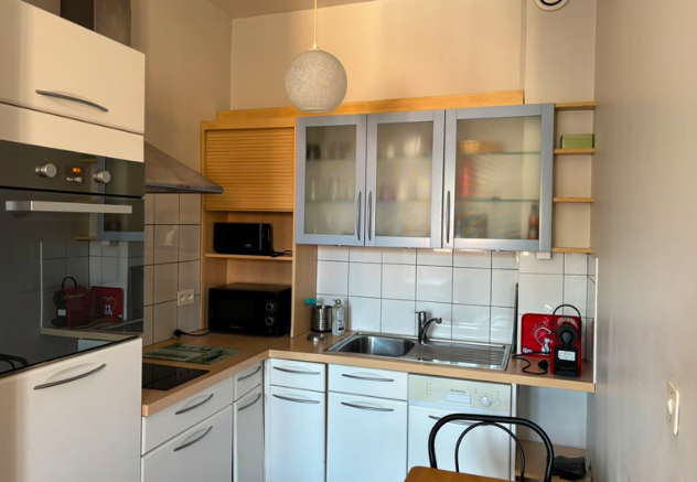 Chambre Appartement, 550 €, 1 Pièce · 31 m² · Avignon 84000 · Quartier Palais des Papes - Zone Piétonne à Avignon