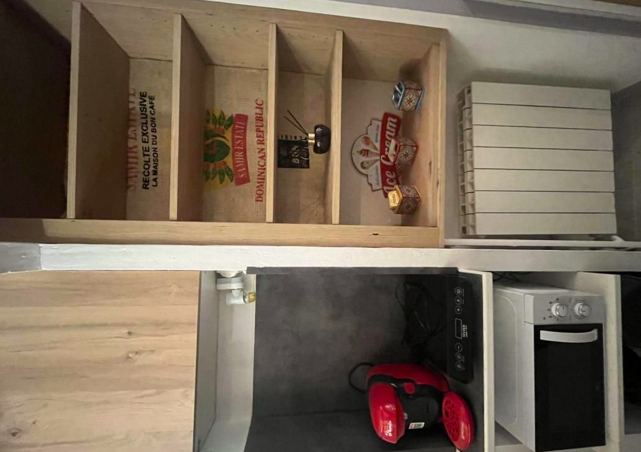 Cuisine Studio, 450 €, 1 Pièce · 13 m² · Avignon 84000 · Quartier Carmes - Carreterie - Université à Avignon