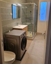 Salle de bain Colocation, 490 €, 8 Pièces · 120 m² · Évry-Courcouronnes 91000 · Quartier Évry à Évry-Courcouronnes