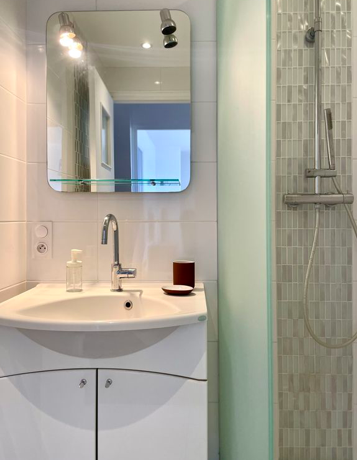 Salle de bain Colocation, 550 € charges comprises, 4 Pièces · 72 m² · Lyon 69005 · Quartier 5e Arrondissement à Lyon
