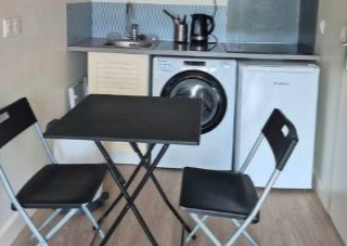 Cuisine Studio, 540 €, 15 m²· Eysines 33320 · Quartier Le Bourg à Eysines