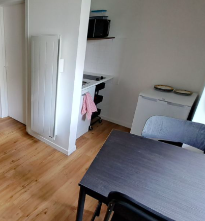 Chambre Appartement, 550 € charges comprises, 1 Pièce · 22 m²· Bordeaux 33200 · Quartier Caudéran à Bordeaux