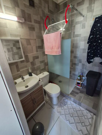Cuisine Studio, 550 € charges comprises, 1 Pièce · 11 m² · Fort-de-France 97200 · Quartier Fort-de-France à Fort-de-France