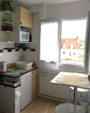Salle de bain Studio, 360 €, 1 Pièce · 10.44 m² · Beauvais 60000 · Quartier Saint-Lucien à Beauvais