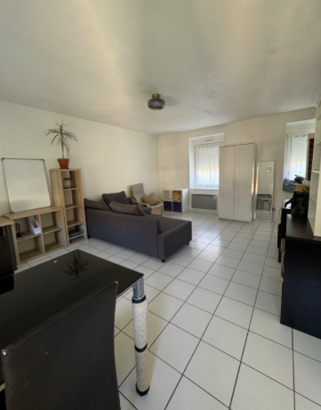 Chambre Appartement, 500 € charges comprises, 2 Pièces · 48 m² · Saint-Étienne 42100 · Quartier Bernay - Valfuret à Saint-Étienne