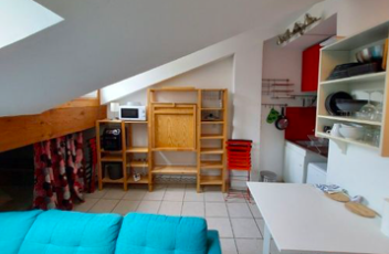 Cuisine Studio, 490 € charges comprises, 1 Pièce · 12 m²· Grenoble 38000 · Quartier Hyper-centre à Grenoble