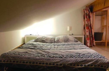 Salle de bain Studio, 490 € charges comprises, 1 Pièce · 12 m²· Grenoble 38000 · Quartier Hyper-centre à Grenoble