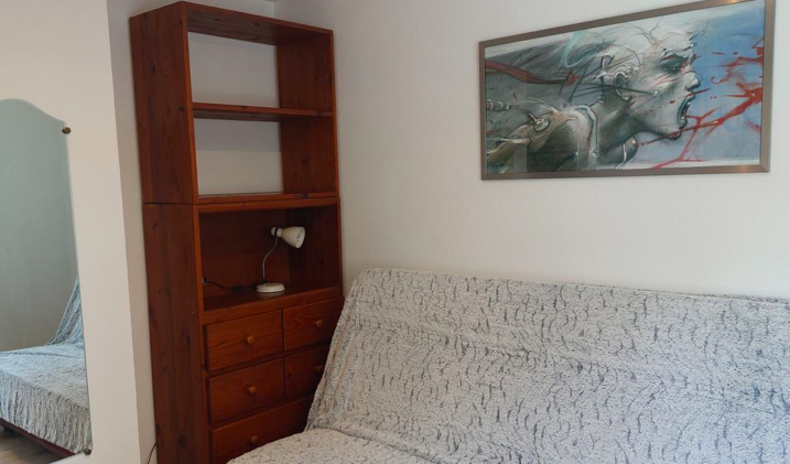 Salle de bain Studio, 500 € charges comprises, 1 Pièce · 18 m² · Grenoble 38100 · Quartier Jouhaux à Grenoble