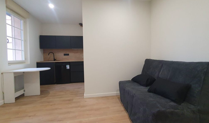 Cuisine Studio 460 € charges comprises, 1 Pièce · 20 m² · Albi 81000 · Quartier Centre-ville à Albi
