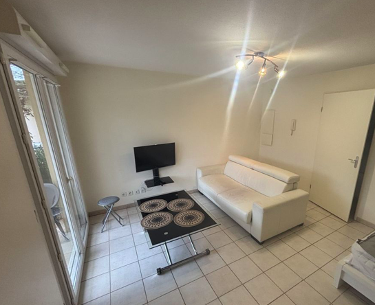 Chambre Appartement, 455 € charges comprises, 1 Pièce · 31 m² · Albi 81000 à Albi
