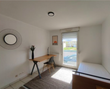 Chambre Studio, 550 € charges comprises, 1 Pièce · 19 m² · Metz 57050 · Quartier La Patrotte-Metz Nord à Metz