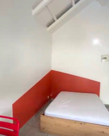Chambre Studio, 550 € charges comprises, 1 Pièce · 21 m² · Saint-Claude 97120 · Quartier Saint-Claude à Saint-Claude