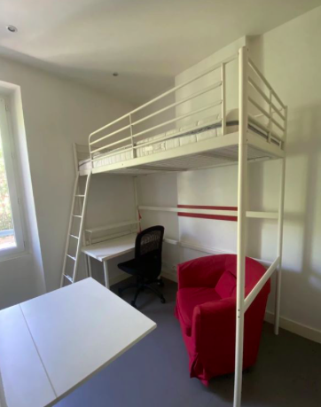 Chambre Studio, 455 € charges comprises, 1 Pièce · 12 m² · Aix-en-Provence 13100 à Aix-en-Provence