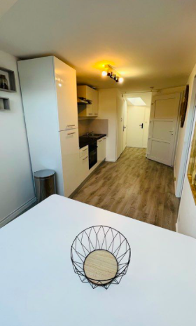 Cuisine Studio, 370 € charges comprises, 1 Pièce · 27 m² · Saint-Dié-des-Vosges 88100 · Quartier Le Kemberg à Saint-Dié-des-Vosges