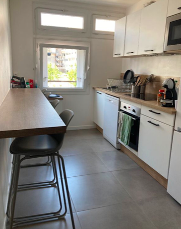 Cuisine Studio, 410 € charges comprises, 1 Pièce · 11 m² · Rennes 35000 · Quartier Villejean-Beauregard à Rennes