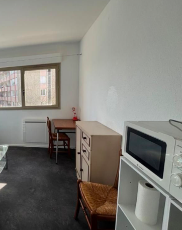 Chambre Studio, 508 € charges comprises, 1 Pièce · 20 m² · Rennes 35700 · Quartier Maurepas à Rennes