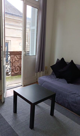 Chambre Studio, 400 € charges comprises, 1 Pièce · 18 m² · Périgueux 24000 · Quartier Centre-ville - La Gare - Saint-Martin à Périgueux