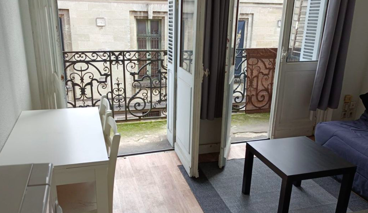 Cuisine Studio, 400 € charges comprises, 1 Pièce · 18 m² · Périgueux 24000 · Quartier Centre-ville - La Gare - Saint-Martin à Périgueux