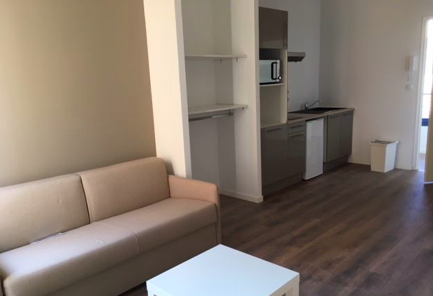 Chambre Studio, 470 € charges comprises, 1 Pièce · 27 m² · Périgueux 24000 · Quartier Centre-ville - La Gare - Saint-Martin à Périgueux