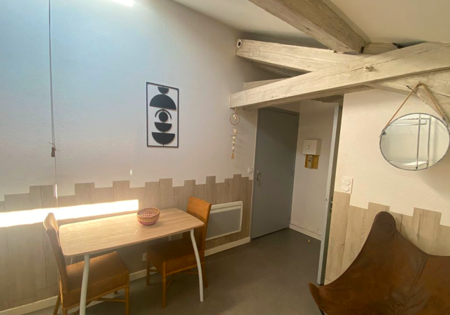 Chambre Studio, 375 €, 1 Pièce · 17 m² · Agen 47000 · Quartier Cours Victor Hugo à Agen