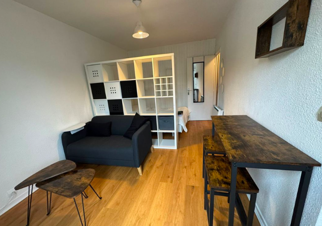 Cuisine Studio, 398 € charges comprises, 1 Pièce · 21 m² · Agen 47000 · Quartier Tapie - Mondésir à Agen