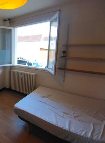 Cuisine Studio, 385 € charges comprises, 1 Pièce · 20 m² · Agen 47000 · Quartier Malconte à Agen