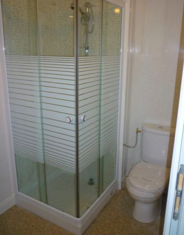 Salle de bain Studio, 385 € charges comprises, 1 Pièce · 20 m² · Agen 47000 · Quartier Malconte à Agen