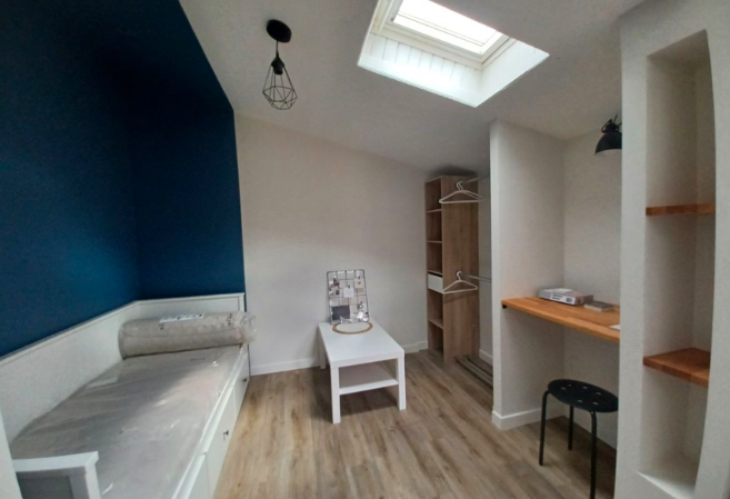 Chambre Studio, 375 € charges comprises, 1 Pièce · 20 m²· Agen 47000 · Quartier Cours Victor Hugo à Agen