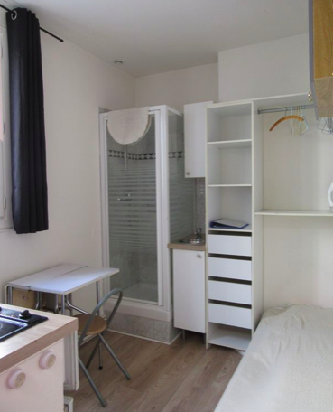Cuisine Appartement, 530 € charges comprises · 8 m²· Paris 75017 · Quartier Champerret à Paris