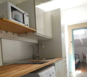 Cuisine Studio, 550 € charges comprises, 1 Pièce · 11 m² · Paris 75007 · Quartier Champs de Mars à Paris