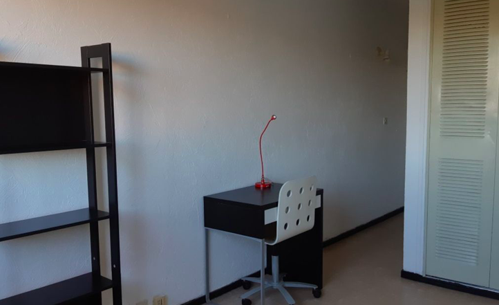 Cuisine Studio, 450 € charges comprises, 1 Pièce · 17 m² · Aix-en-Provence 13090 · Quartier La Parade à Aix-en-Provence