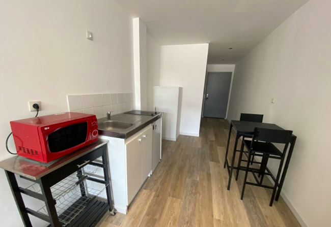 Chambre Studio, 505 € charges comprises, 1 Pièce · 18 m² · Amiens 80000 · Quartier Saint-Leu à Amiens
