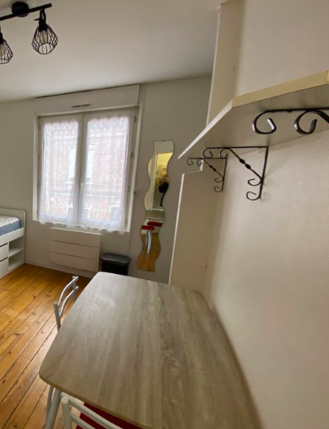 Chambre Studio, 480 € charges comprises, 1 Pièce · 18 m² · Amiens 80080 · Quartier Saint-Pierre à Amiens