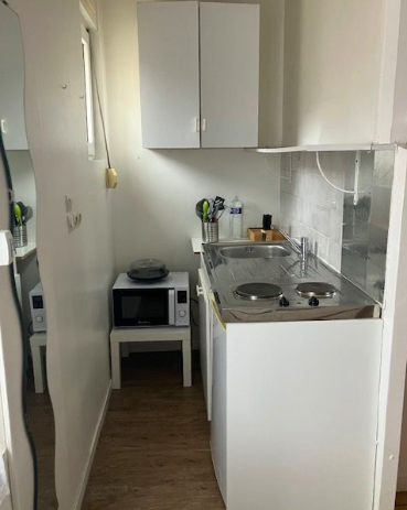Cuisine Studio, 480 € charges comprises, 1 Pièce · 18 m² · Amiens 80080 · Quartier Saint-Pierre à Amiens