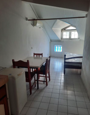 Chambre Studio, 550 € charges comprises, 1 Pièce · 25 m² · Fort-de-France 97200 · Quartier Fort-de-France à Fort-de-France