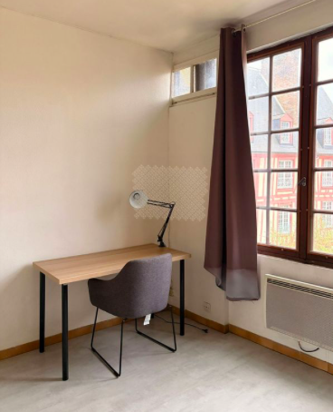 Cuisine Studio, 410 € charges comprises, 1 Pièce · 17 m² · Le Mans 72000 · Quartier Centre-ville - République - Jacobins à Le Mans