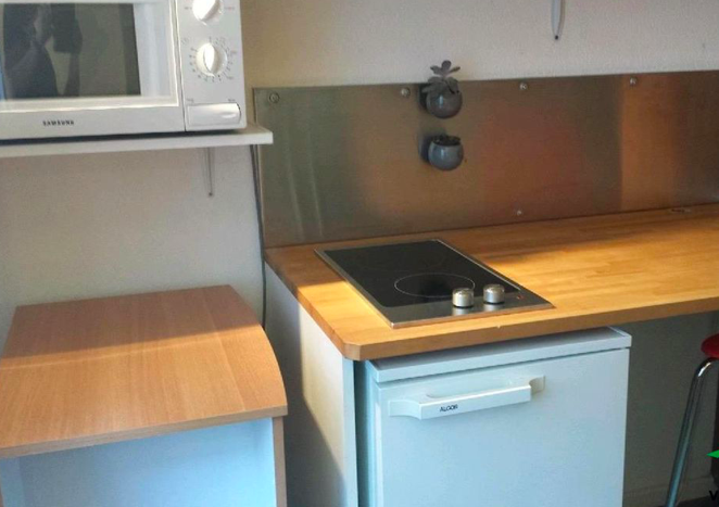 Chambre Studi, 450 € charges comprises, 1 Pièce · 14 m² · Strasbourg 67000 · Quartier Bourse-Esplanade-Krutenau à Strasbourg