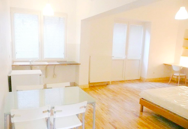 Cuisine Studio, 346 € 1 Pièce · 18 m² · Strasbourg 67000 · Quartier Centre à Strasbourg