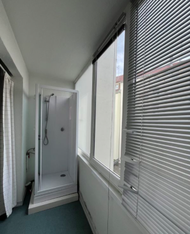 Cuisine Studio 490 € charges comprises, 1 Pièce · 17 m² · Strasbourg 67000 · Quartier Krutenau à Strasbourg