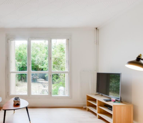 Chambre Studio, 550 € charges comprises, 1 Pièce · 10 m² · Cergy 95000 à Cergy